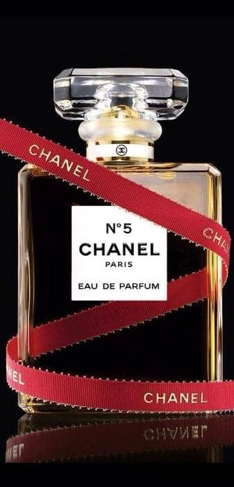 No 5 Chanel perfume dossier. co