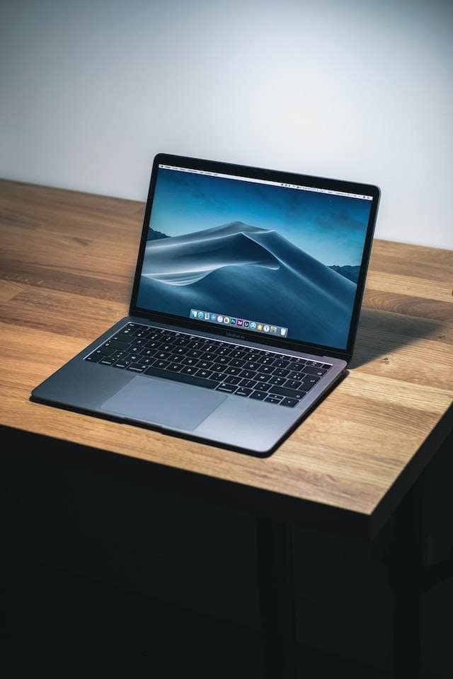 MacBook 12in M7